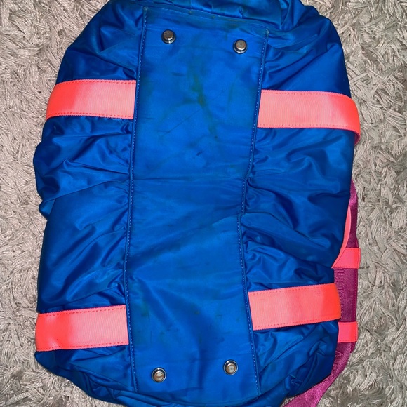 Ivivva Athletica Lululemon Duffle Bag - Picture 6 of 9